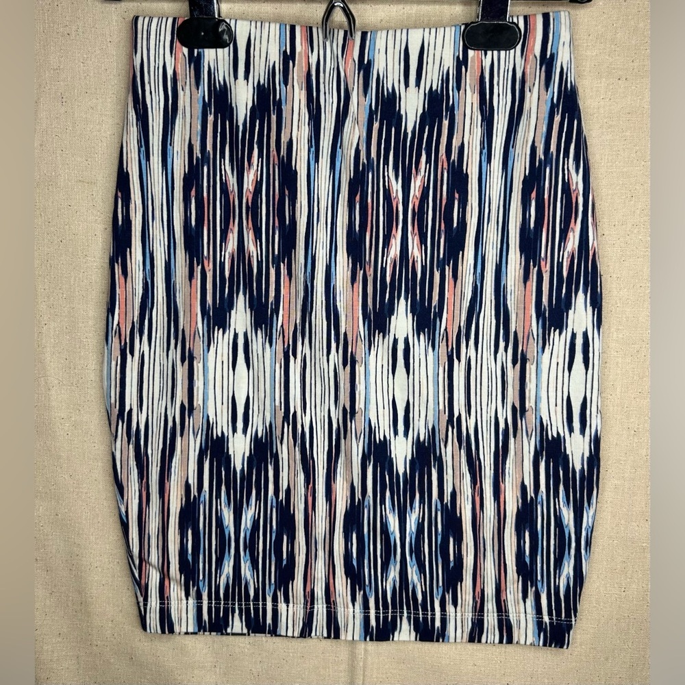 NWOT.  Tart mini skirt. Size XS. Comfortable. Form fitted. Stretchy. Sex…
